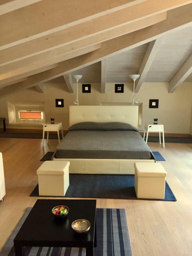 Residenza Virgiliana Suite Con Terrazza-Centro Storico Mantua Exterior foto